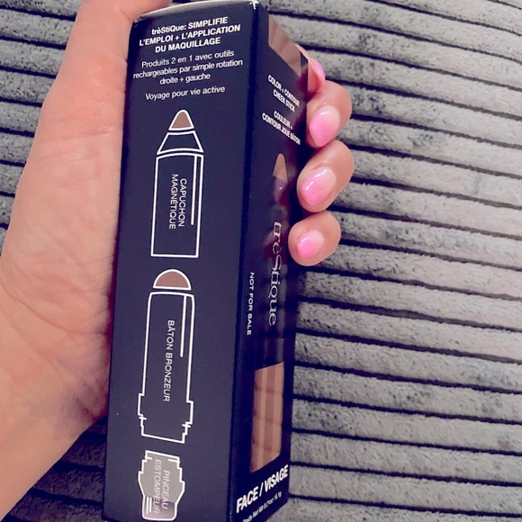 BRAND NEW $150 NEVER USED IPSY BAG - Picture 14 of 16